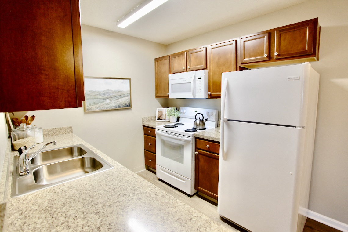 Photos and Video of Laurel Bluff Apartments in Reynoldsburg, OH